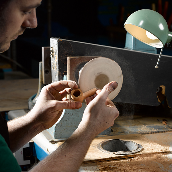 Buffing a pipe